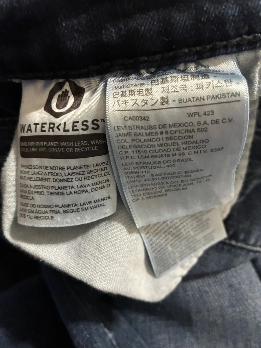 Levi’s 541 Regular Fit Jeans W38 L32 (measurements) Dark Wash Straight Leg